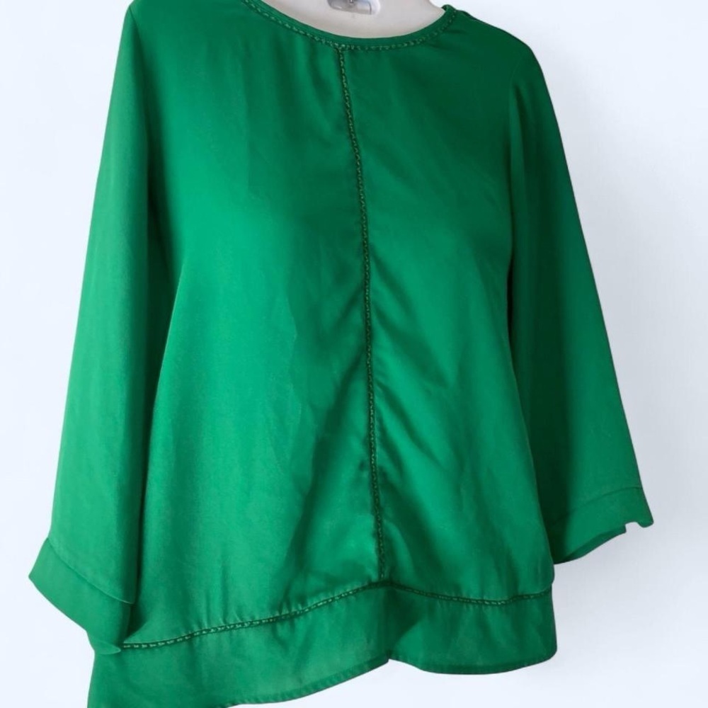 The Limited green blouse with keyhole detail and 3/4 sleeves XS